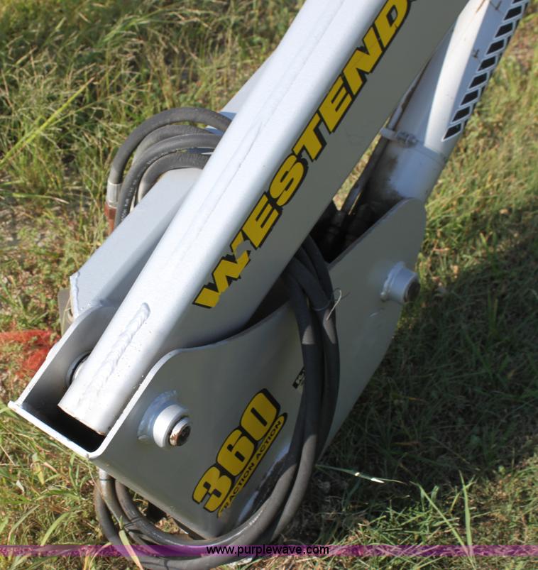 image for item H7348 Westendorf 360 traction action loader