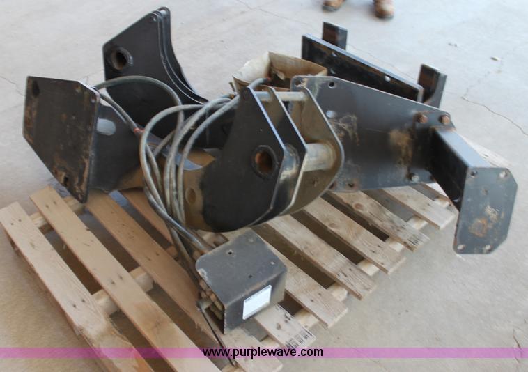 image for item H7348 Westendorf 360 traction action loader