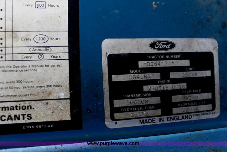 image for item H7348 Westendorf 360 traction action loader