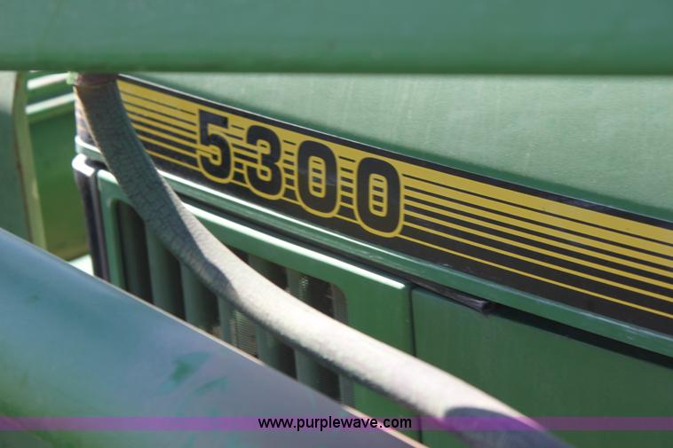 image for item H7352 1994 John Deere 5300 tractor