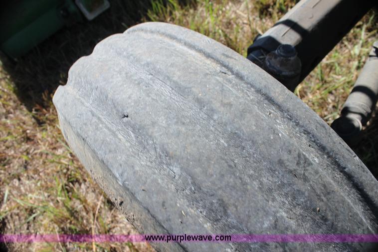 image for item H7352 1994 John Deere 5300 tractor