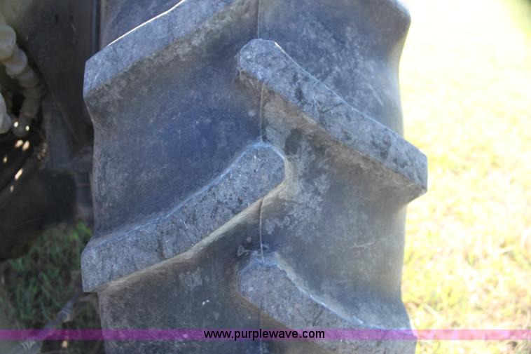 image for item H7352 1994 John Deere 5300 tractor