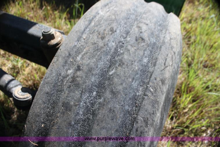 image for item H7352 1994 John Deere 5300 tractor