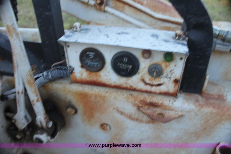 image for item H7353 Bobcat 610 skid steer