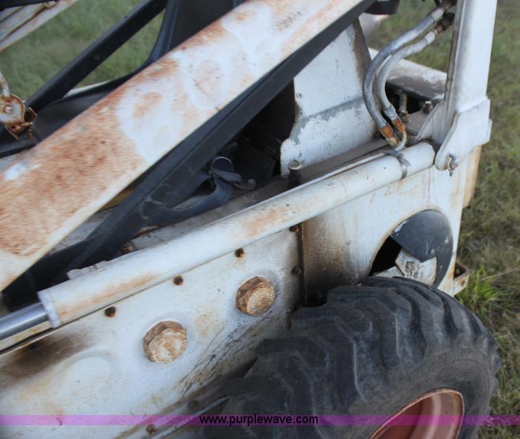 image for item H7353 Bobcat 610 skid steer