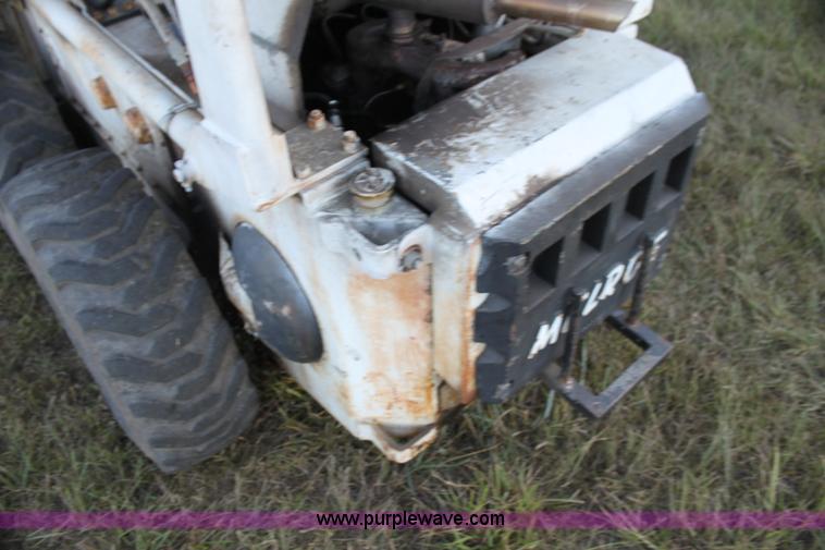 image for item H7353 Bobcat 610 skid steer