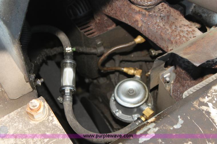 image for item H7353 Bobcat 610 skid steer