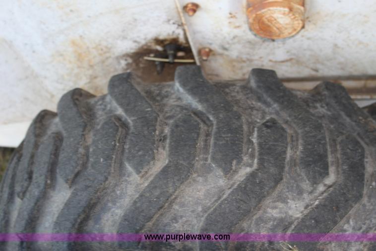 image for item H7353 Bobcat 610 skid steer