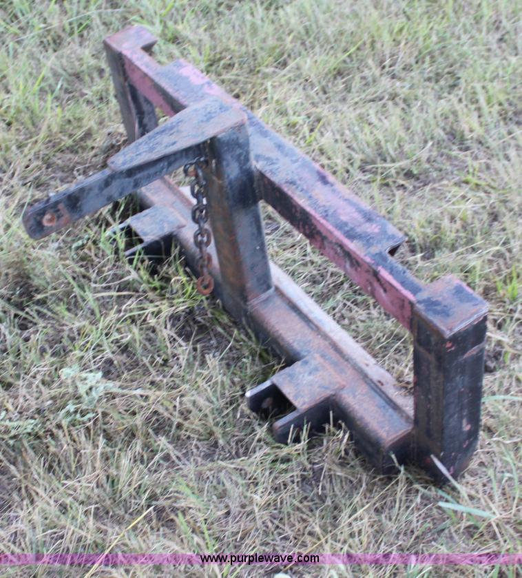 image for item H7353 Bobcat 610 skid steer