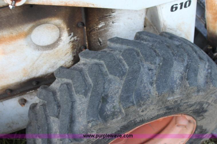 image for item H7353 Bobcat 610 skid steer