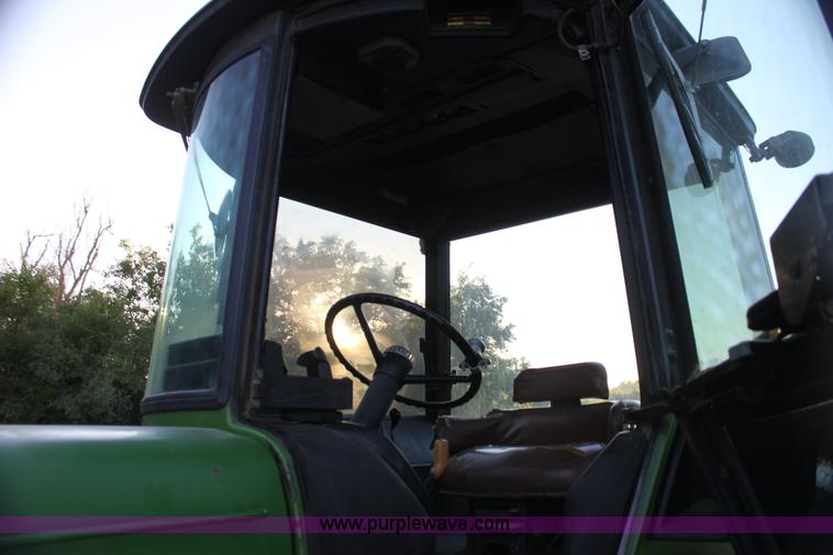 image for item H7354 1975 John Deere 4030 tractor