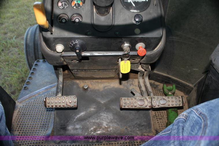 image for item H7354 1975 John Deere 4030 tractor