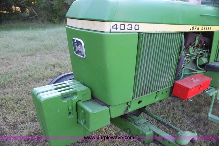 image for item H7354 1975 John Deere 4030 tractor