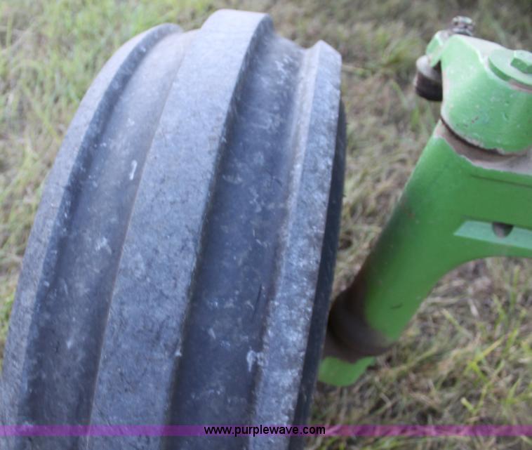 image for item H7354 1975 John Deere 4030 tractor