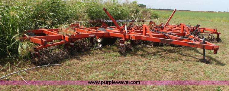 image for item H7366 Richardson 30' mulch treader picker