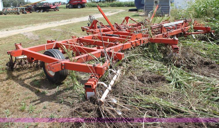image for item H7366 Richardson 30' mulch treader picker