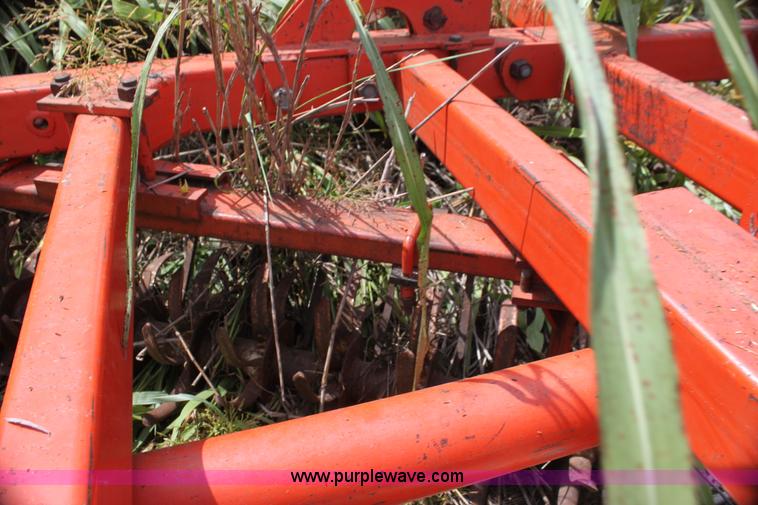 image for item H7366 Richardson 30' mulch treader picker