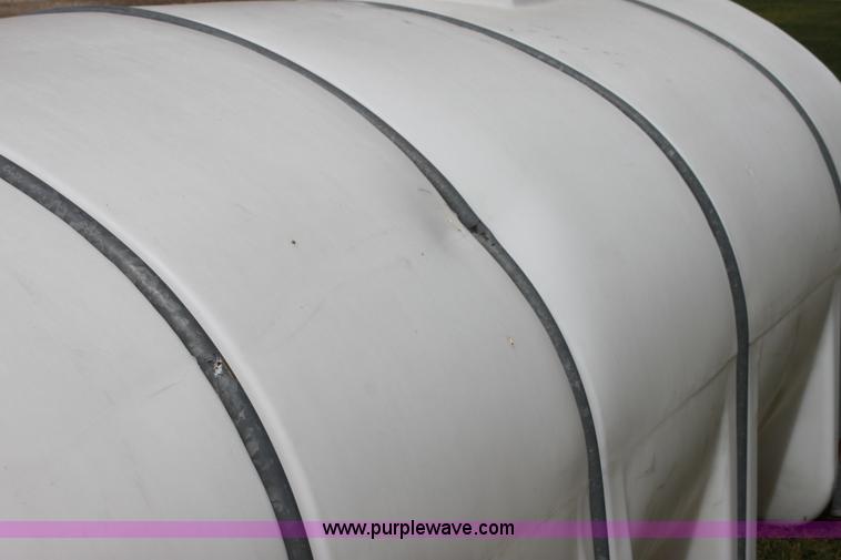 image for item H7372 1,635 gallon poly tank