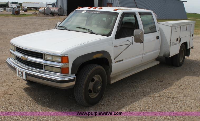 image for item H7373 1998 Chevrolet 3500 utility truck
