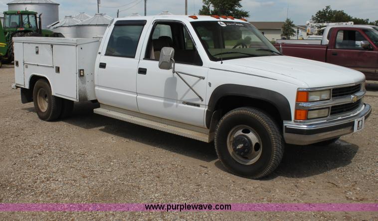 image for item H7373 1998 Chevrolet 3500 utility truck
