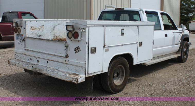 image for item H7373 1998 Chevrolet 3500 utility truck