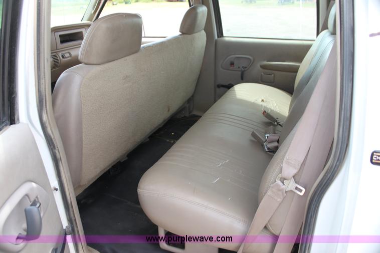 image for item H7373 1998 Chevrolet 3500 utility truck