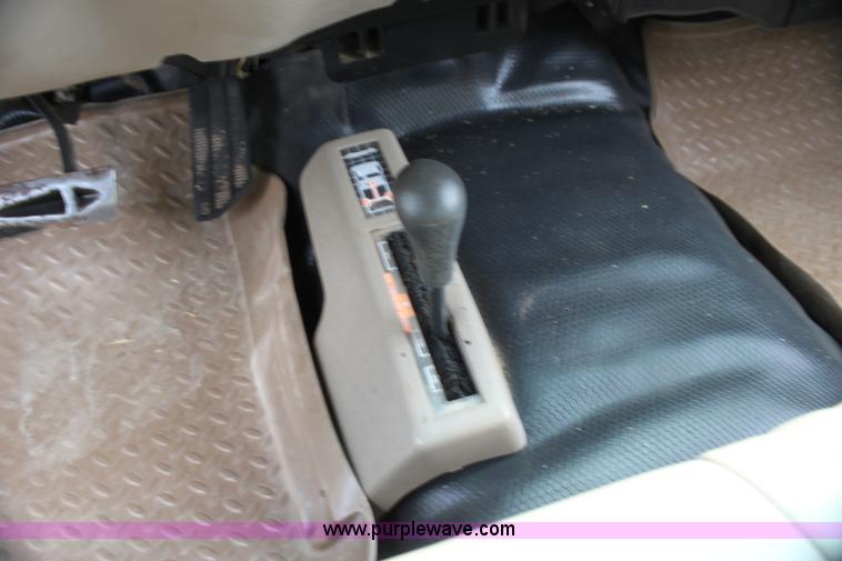 image for item H7373 1998 Chevrolet 3500 utility truck