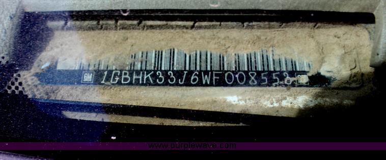 image for item H7373 1998 Chevrolet 3500 utility truck