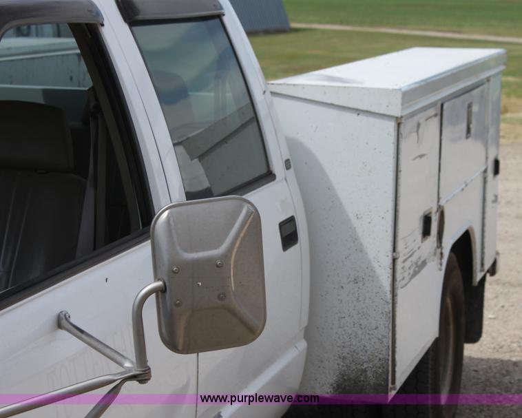 image for item H7373 1998 Chevrolet 3500 utility truck