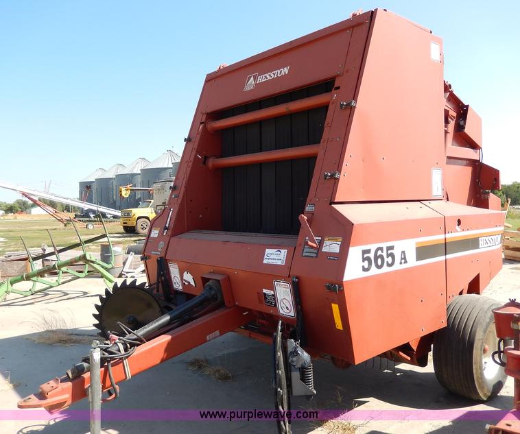 image for item H9749 Hesston 565A round baler