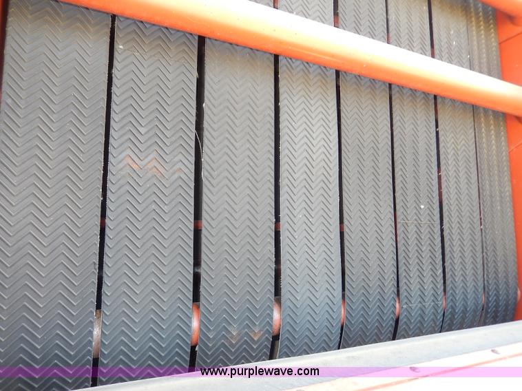 image for item H9749 Hesston 565A round baler