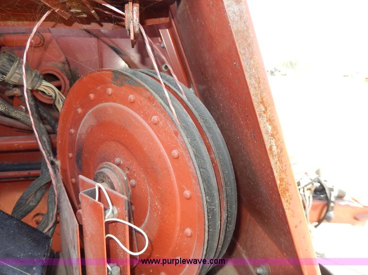 image for item H9749 Hesston 565A round baler
