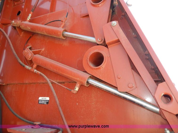 image for item H9749 Hesston 565A round baler