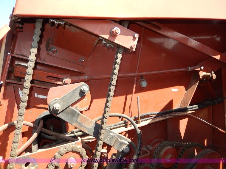 image for item H9749 Hesston 565A round baler