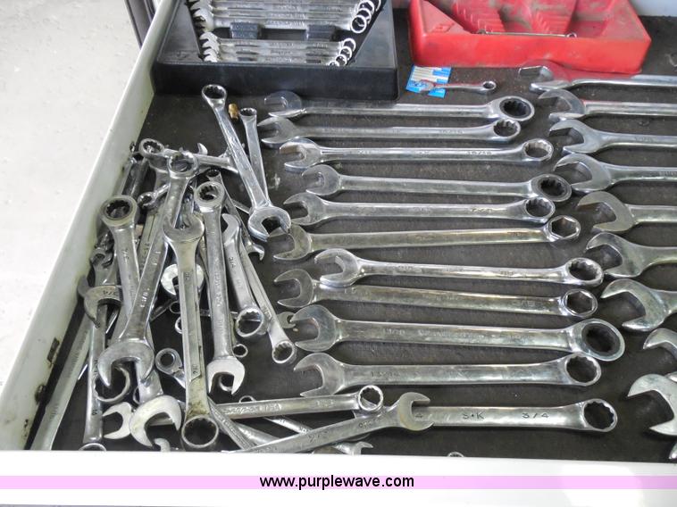 image for item I1437 Snap On Limited Edition toolbox and tools