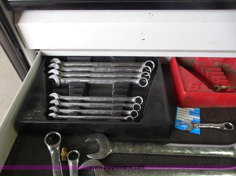 image for item I1437 Snap On Limited Edition toolbox and tools