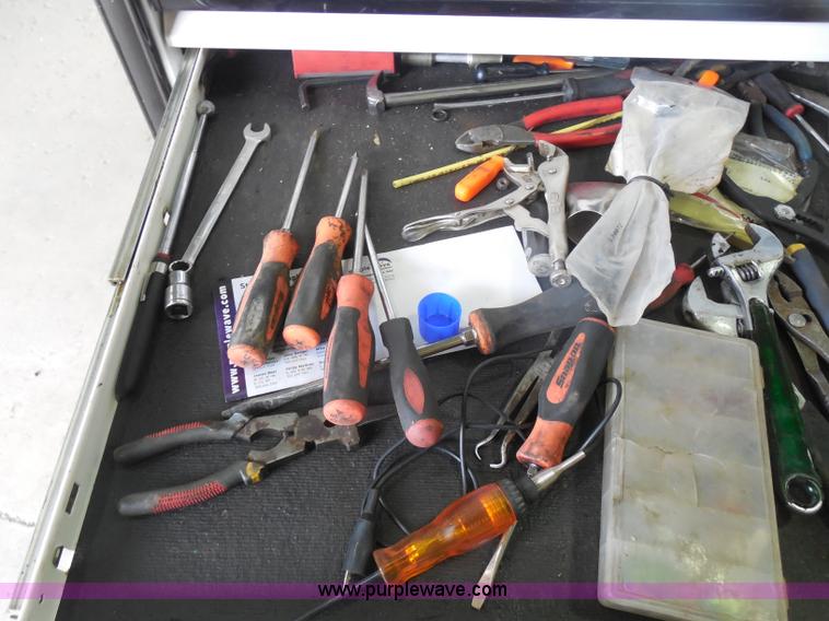 image for item I1437 Snap On Limited Edition toolbox and tools