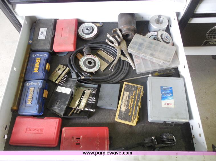 image for item I1437 Snap On Limited Edition toolbox and tools