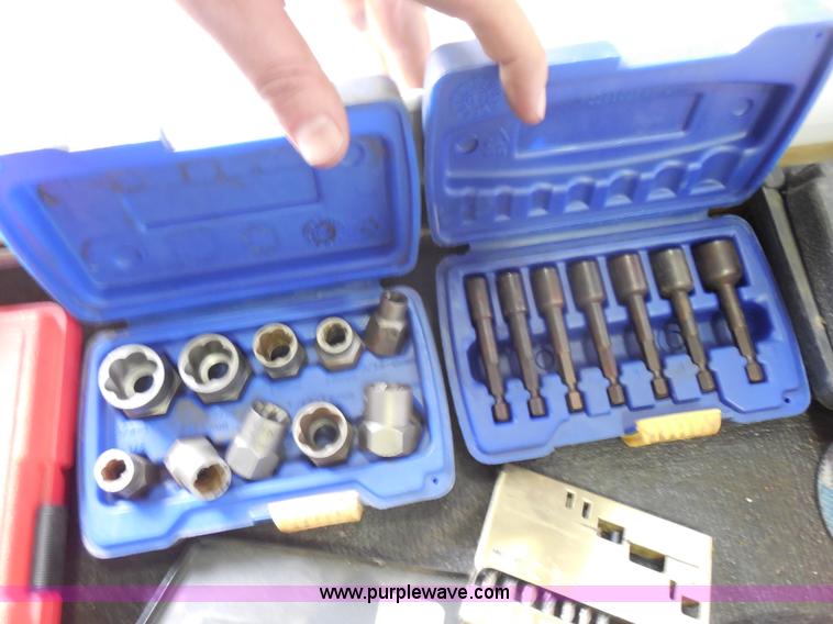 image for item I1437 Snap On Limited Edition toolbox and tools