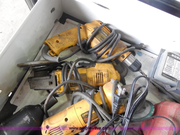 image for item I1437 Snap On Limited Edition toolbox and tools