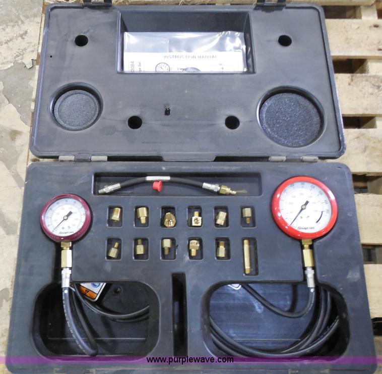 Snap On automatic transmission pressure gauge set in Pipestone, MN
