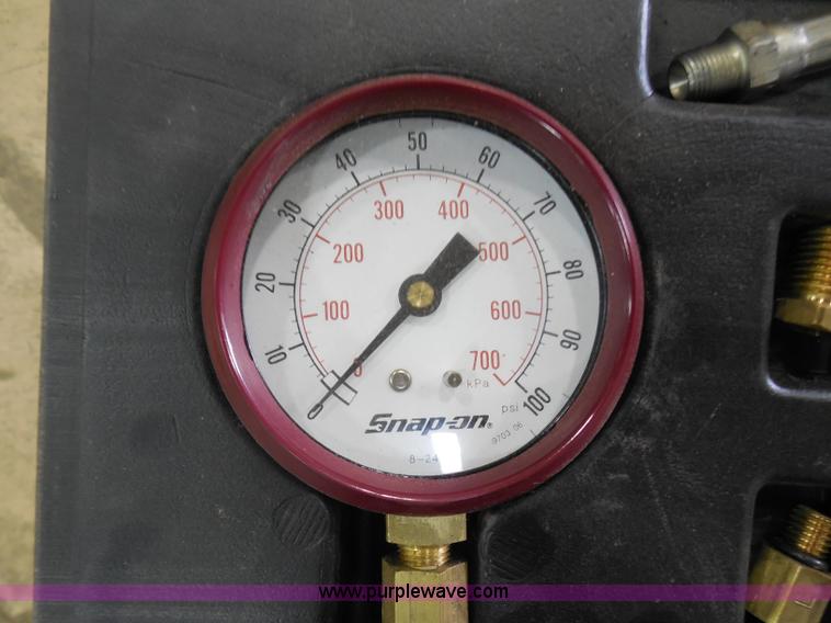 Snap On automatic transmission pressure gauge set in Pipestone, MN