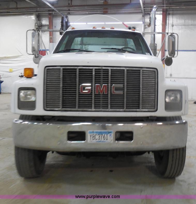 image for item I1490 1999 GMC C7500 service truck