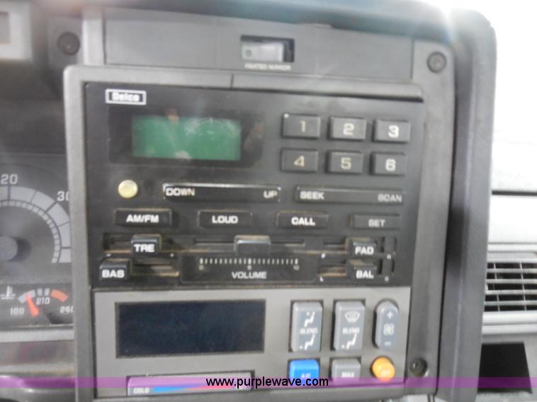 image for item I1490 1999 GMC C7500 service truck