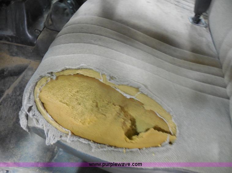 image for item I1490 1999 GMC C7500 service truck