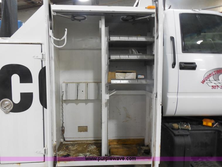 image for item I1490 1999 GMC C7500 service truck