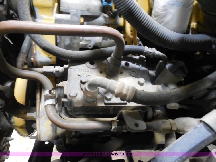 image for item I1490 1999 GMC C7500 service truck