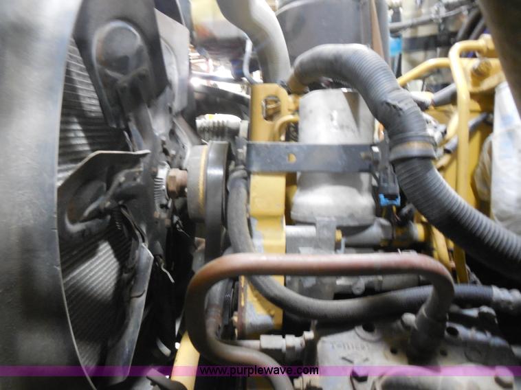 image for item I1490 1999 GMC C7500 service truck