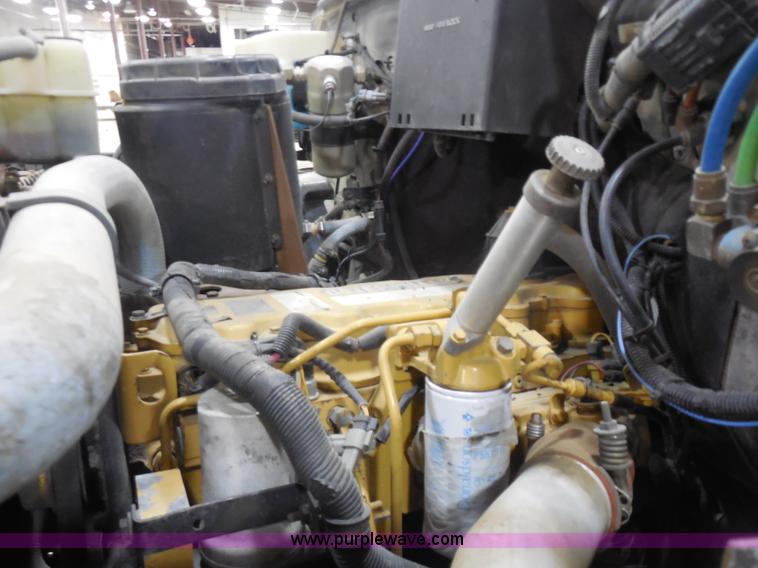 image for item I1490 1999 GMC C7500 service truck