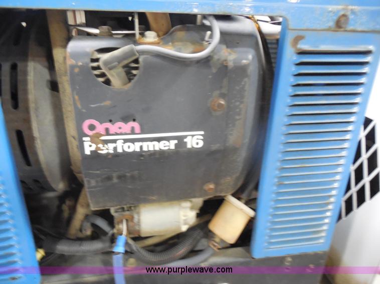 image for item I1490 1999 GMC C7500 service truck